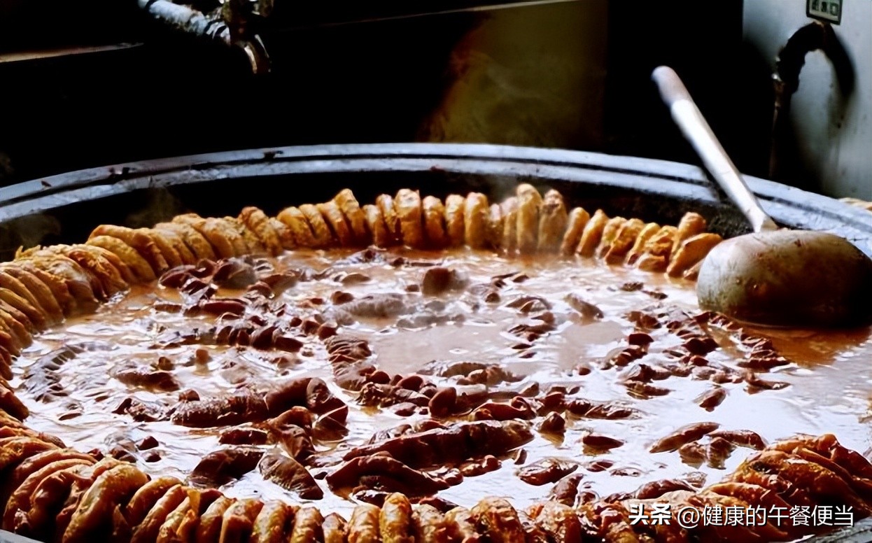 北京人讲述老北京的卤煮,老北京卤煮北京本地