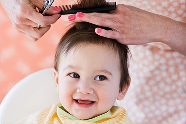 自己理发技巧教程,自己理发技巧男生短发