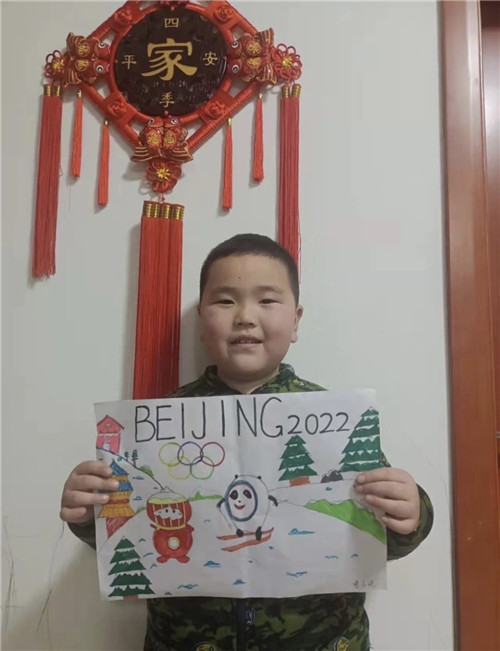 看开幕式、做手抄报、体验滑雪……*安泰**学生寒假“云迎”冬奥盛会