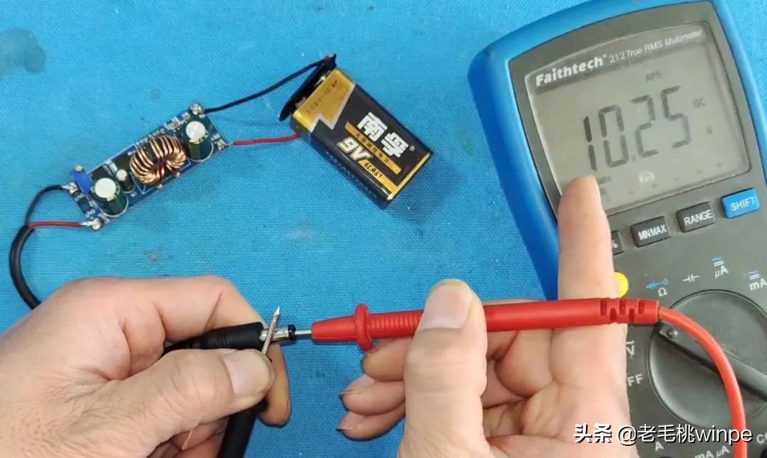 给路由器加电池,wifi路由器断电后就不能用