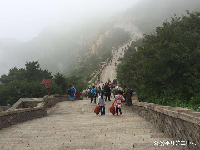 泰山风景区登山路线推荐一下,游玩泰山四个不同的登山入口
