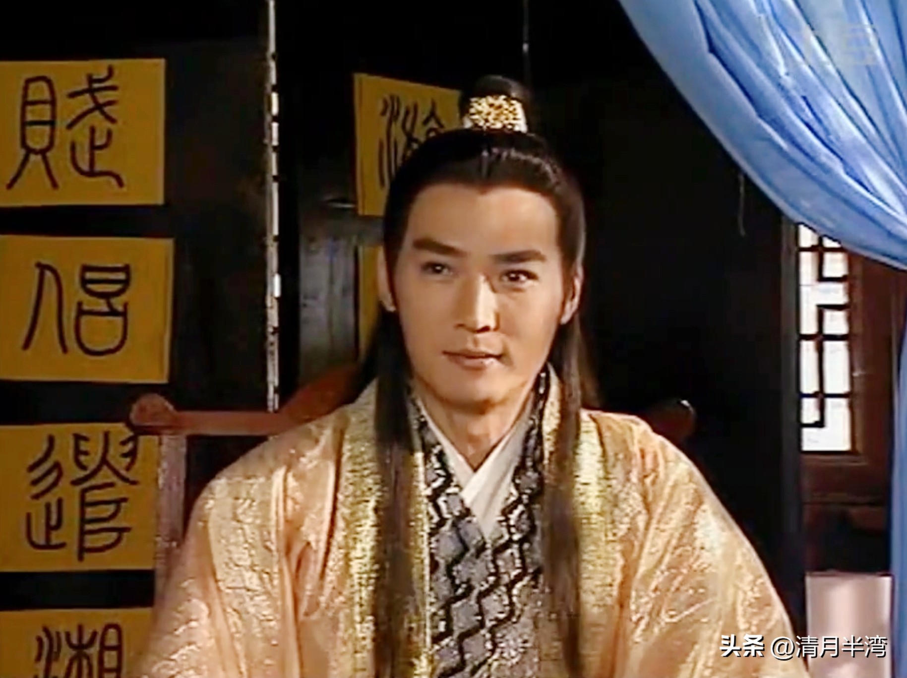 走路像街溜子就别尬演贵公子,8位男星告诉你,什么才是矜贵优雅