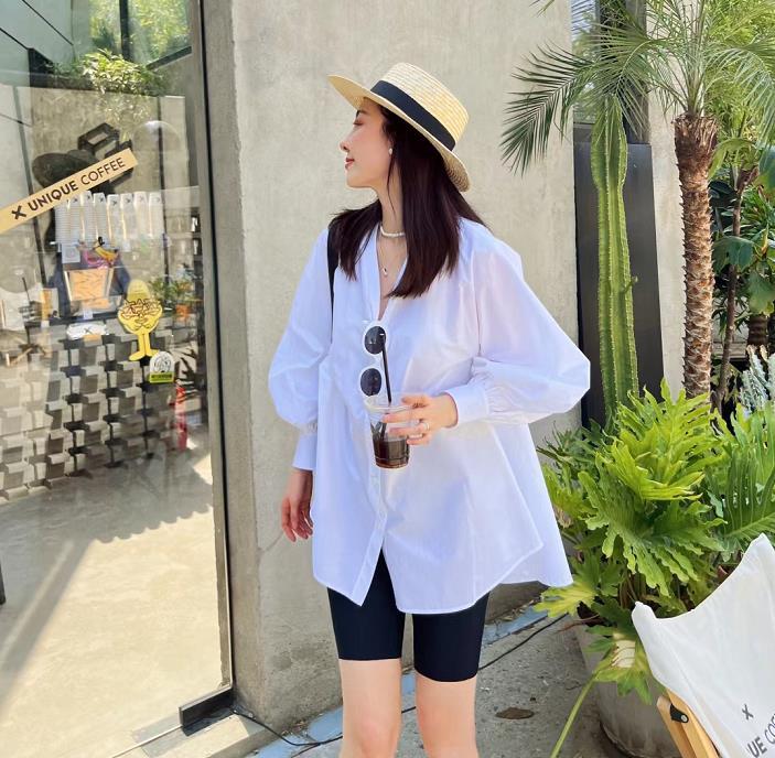 今年流行衬衫穿反了吗,男士穿衬衫要不要穿背心