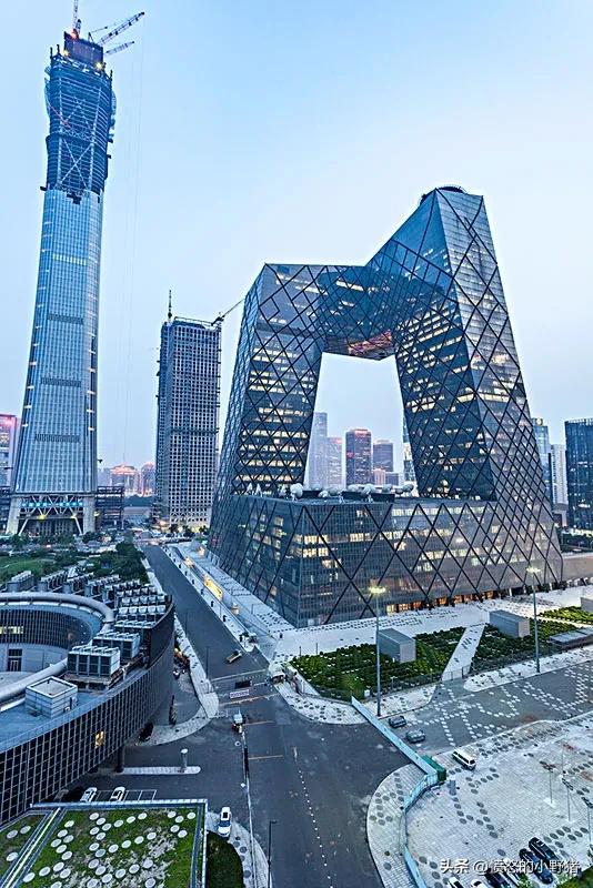 客观理性看待新冠,新冠如此严重该如何收场