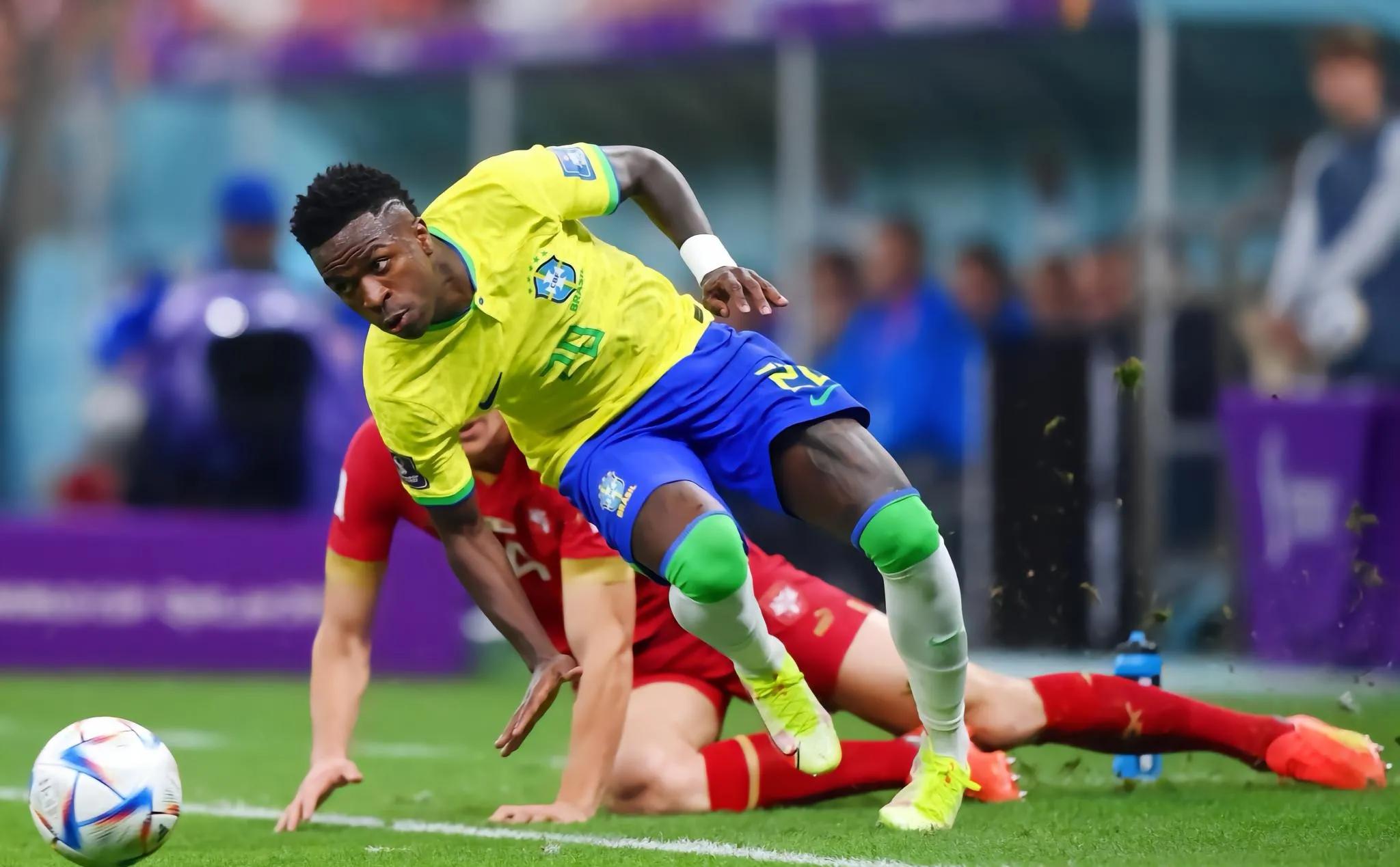 维尼修斯：我们要继续破门跳更多的舞，有的人见不得别人开心