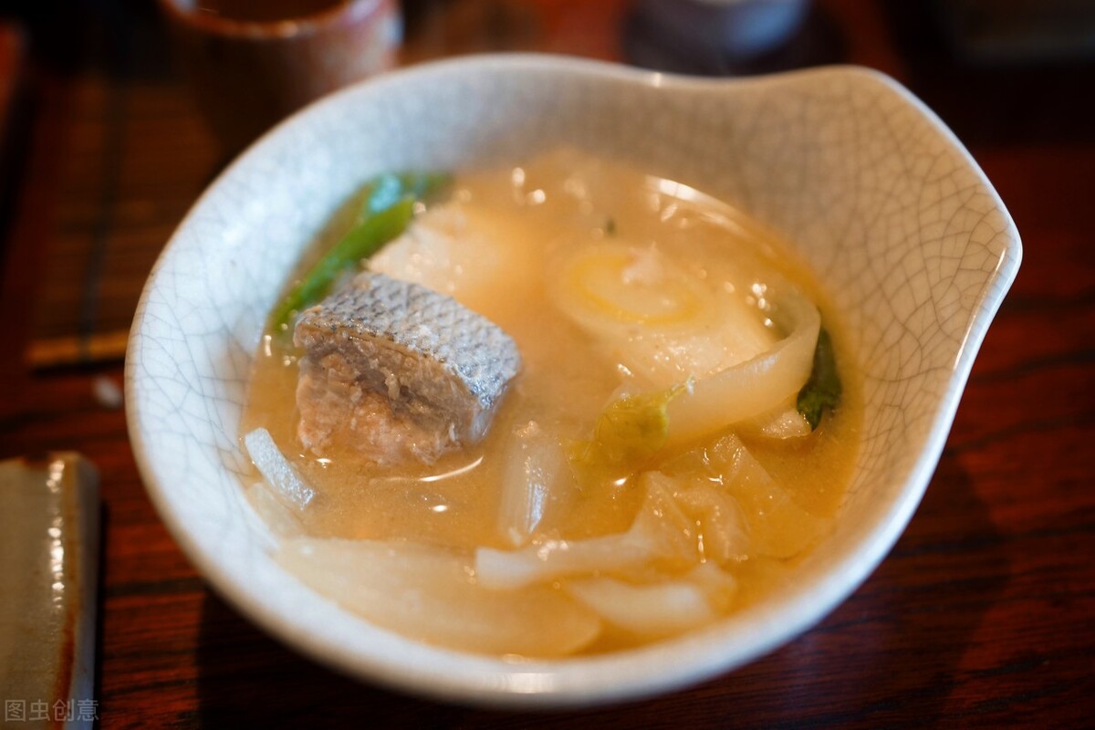 日本乡土料理--北海道石狩锅