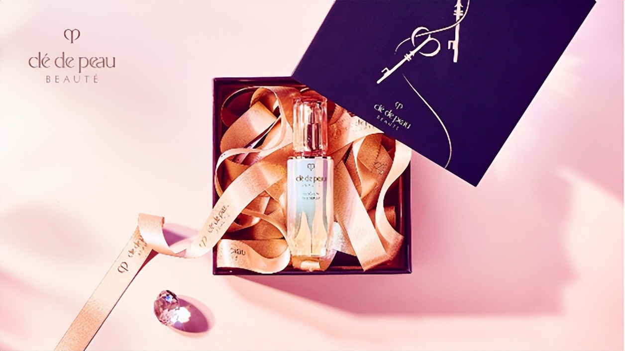 执此一钥爱启光耀CPB肌肤之钥倾呈七夕限定礼盒