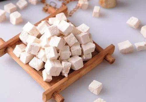 胃不舒服应该禁食什么食物,胃不舒服不想吃饭怎么办