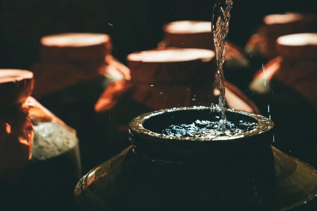 拐枣可以泡水和泡酒,拐枣与肉桂泡酒功效