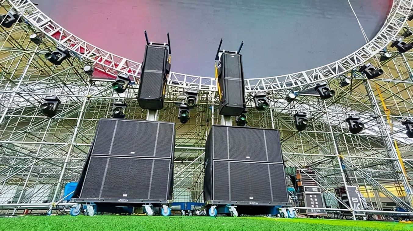 舞台音响设备全套主要都有哪些呢,一套专业的舞台音响设备都有哪些