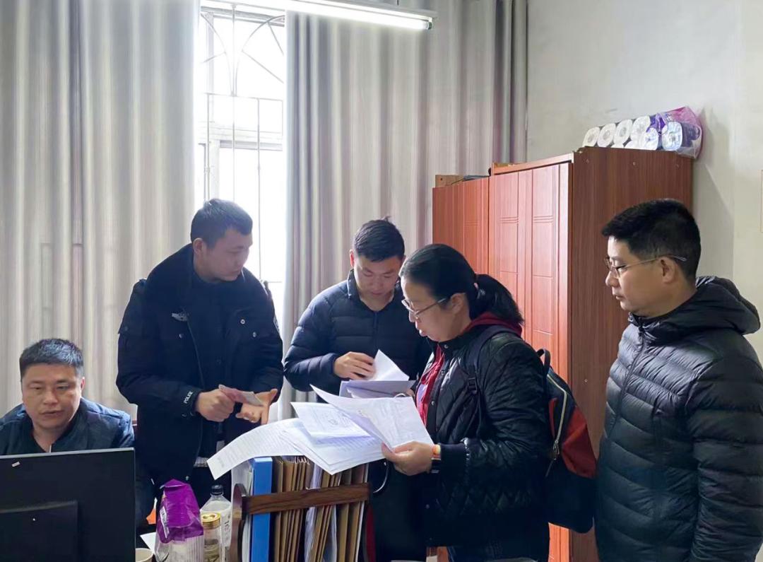 弋阳潜逃20年男子终被抓,欠薪82万潜逃落网获刑两年罚10万