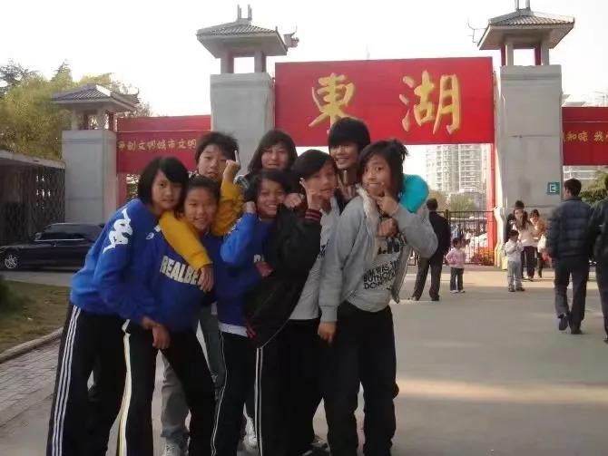 游泳青训因为坚持所以热爱,足球青训挥洒汗水