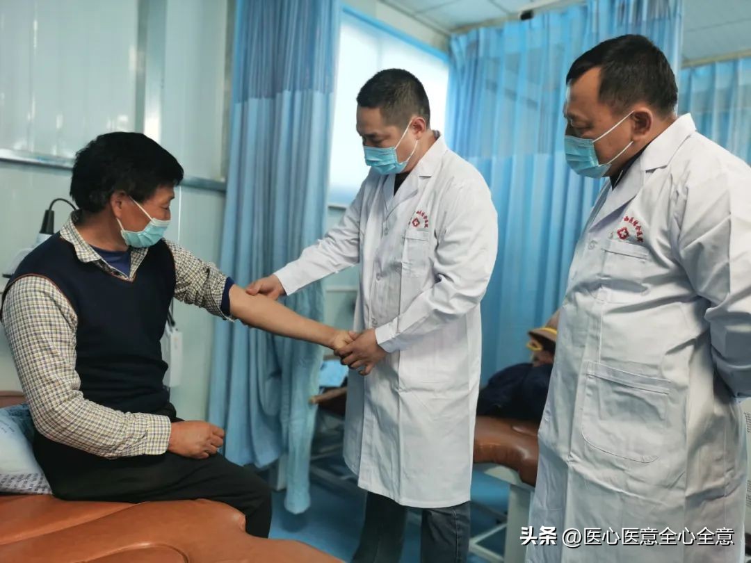 鍚嶅尰鑱氭眹,鍚嶅尰榻愯仛娣勫崥