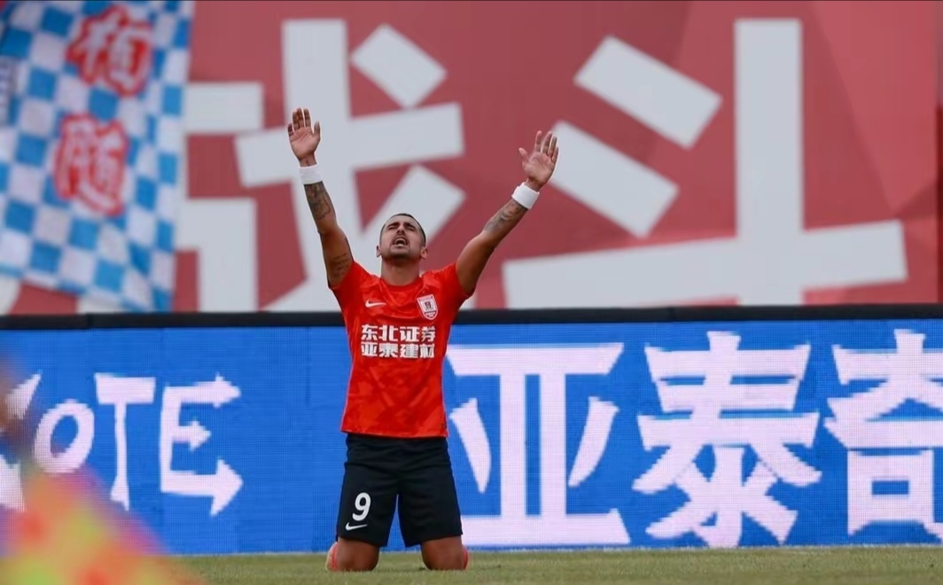 莱昂纳多为啥不留在山东队,莱昂纳多为什么不回泰山