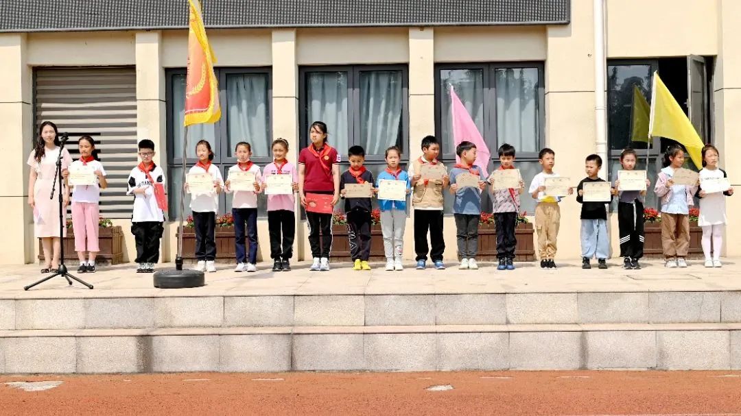 泰州中小学足球联赛,泰州智堡实验学校校运会接力赛