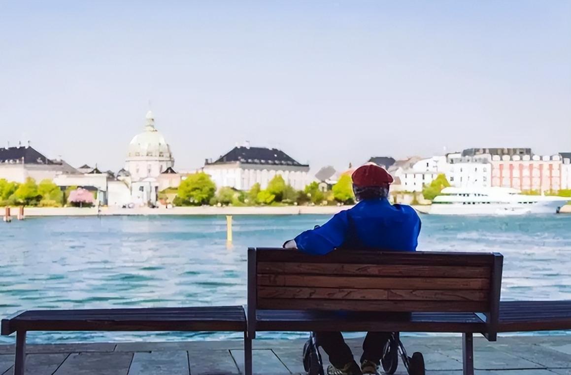 如果有一天父母不在了你和谁最亲,父母不在了兄弟姐妹怎么相处安好