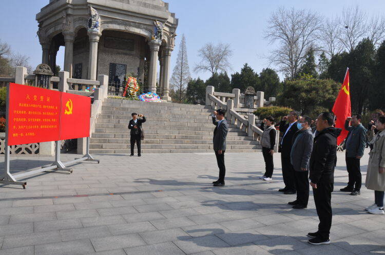 清明节祭奠革命先烈主题活动报道,清明节缅怀革命先烈团日活动