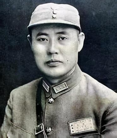 1935年，在遵义会议上讽刺毛主席不会打仗的凯丰，最终结局如何？