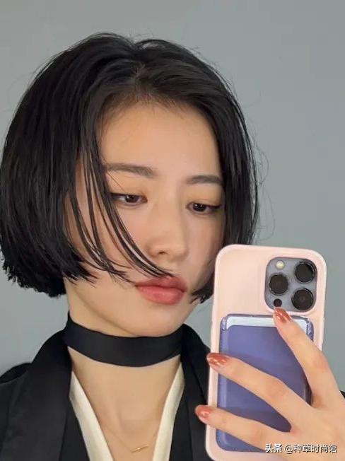 秋冬超显白高级感美甲,春日美甲图片最新款百搭