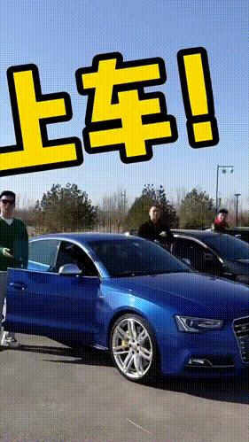 “老婆出差在宾馆给我发照片，桌子上那个是胶水吗？”哈哈哈哈