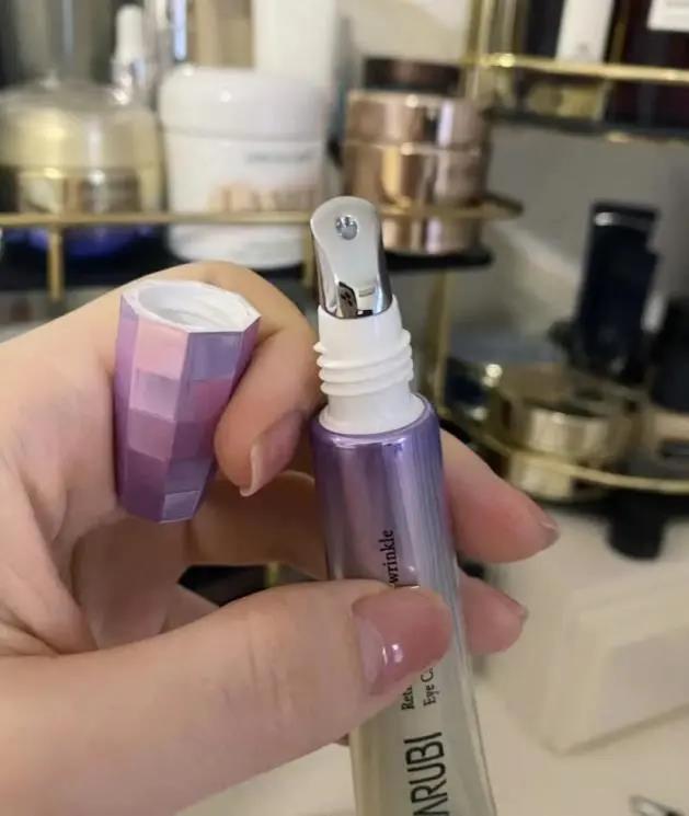 给你介绍一款平民又好用的护肤品,什么牌子的护肤品人气比较高