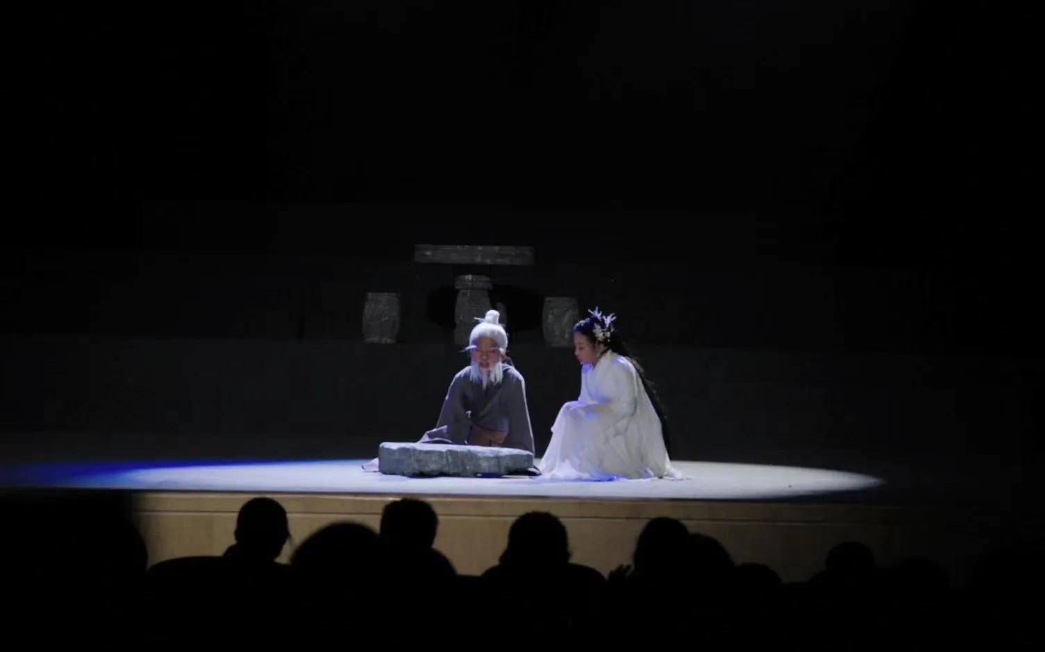 西山芳草地国际学院,西山区芳草地国际学校简介