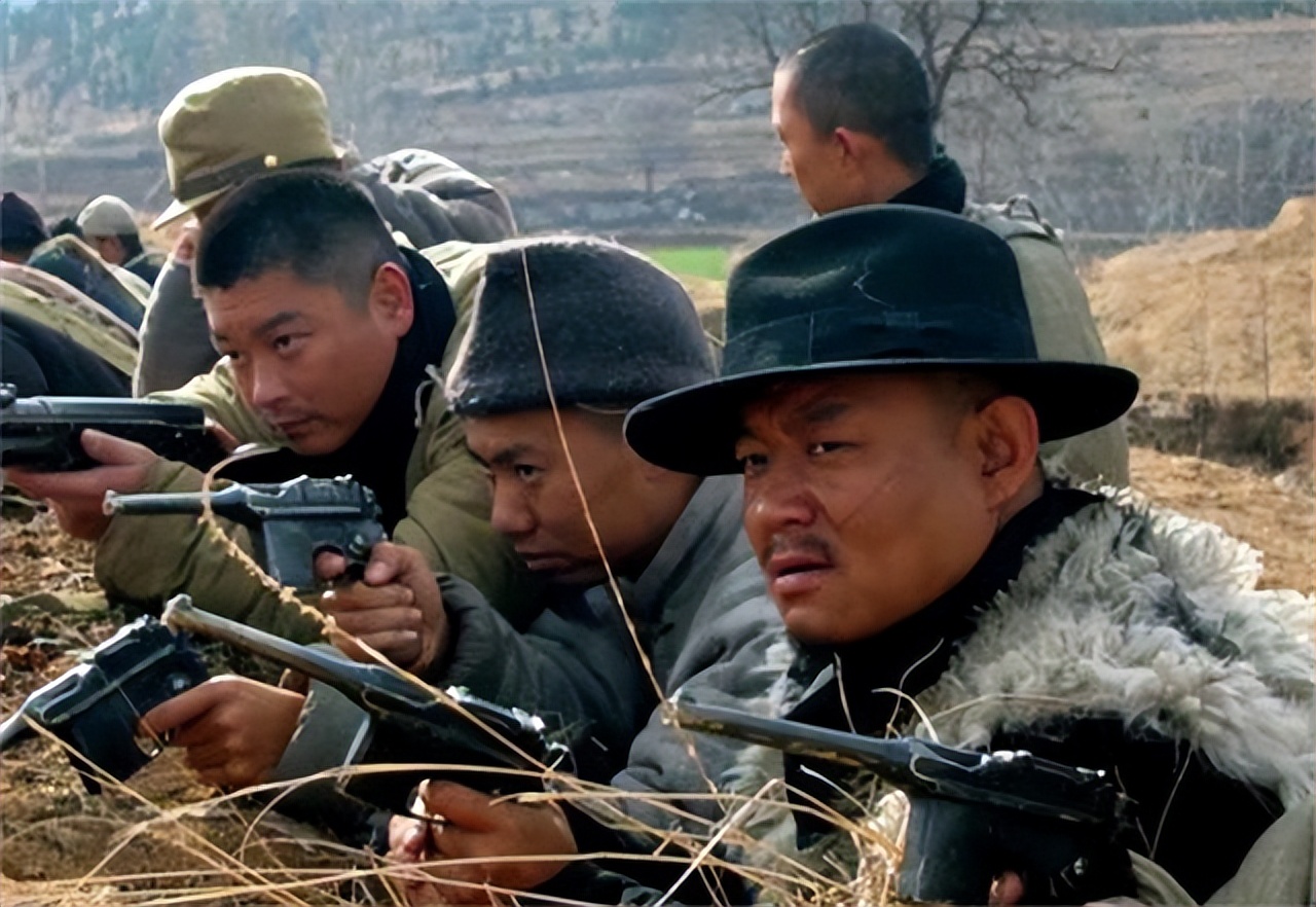 民国第一悍匪,抢72个女人做压寨夫人,死时外衣都没来得及穿