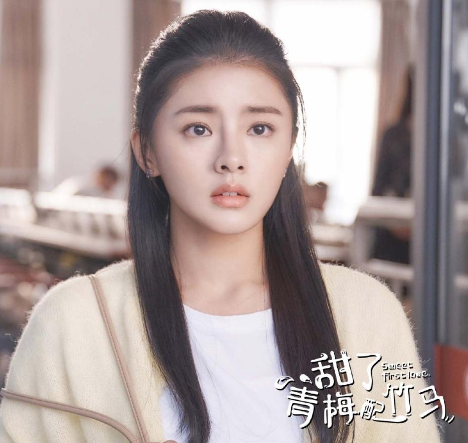 和郭富城传过绯闻，演过《美人鱼》，她还是陈钰琪版《倚天》小昭