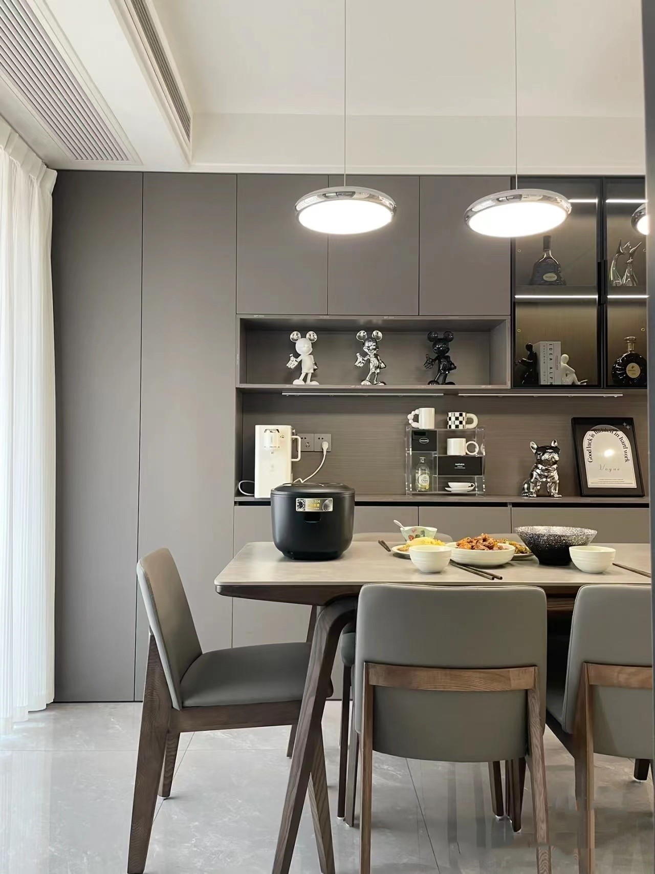 河南发现一户人家，光一个电视柜就圈粉无数，全屋更没有一丝俗气