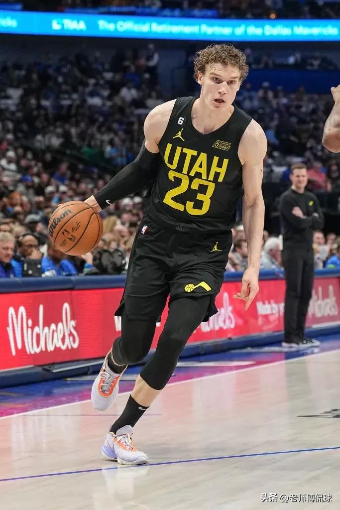 戴维斯爆砍34分21板,戴维斯打满全场的比赛