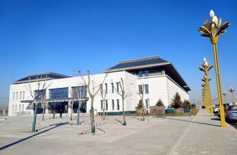 河套学院和内蒙古民族大学哪个好,内蒙古河套学院是本科学院吗