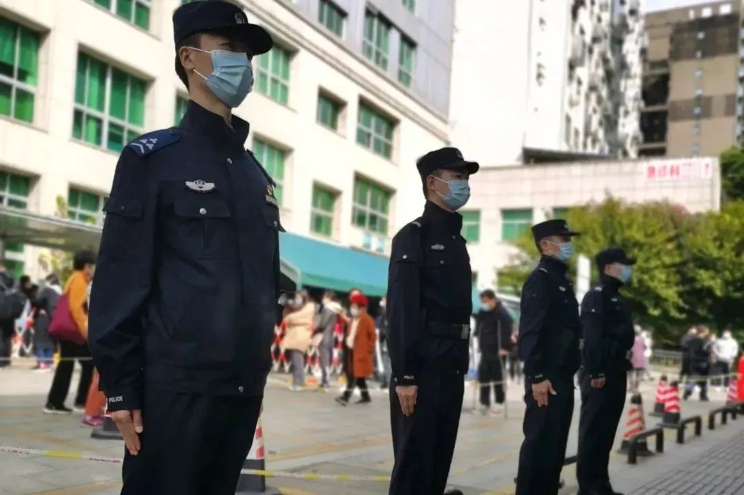 疫情在前!在长沙,有一种守护叫“警察蓝”