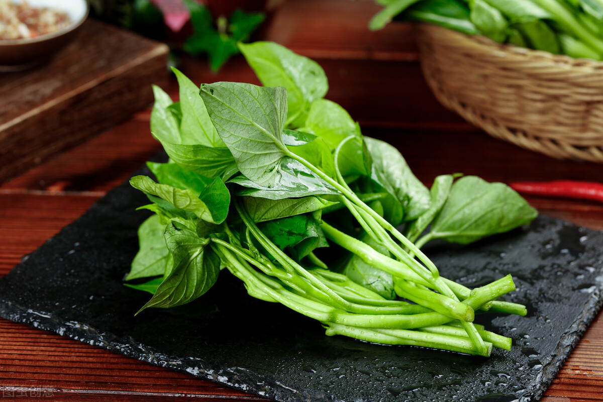 补钙第一名的菜芥蓝,营养专家推荐的7种绿叶蔬菜