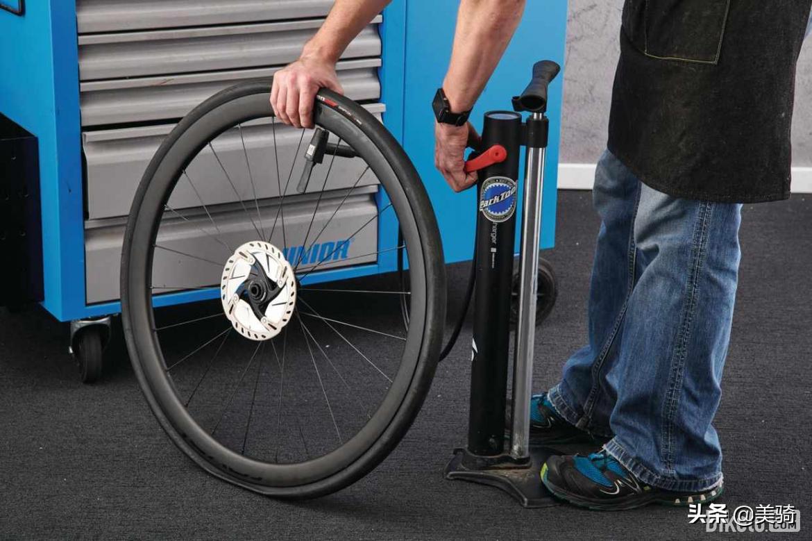 性能车轮胎可推荐,公路车轮胎哪种牌子好