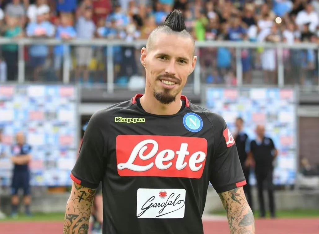 伊瓜因为什么转会那不勒斯,伊瓜因转会费9000万