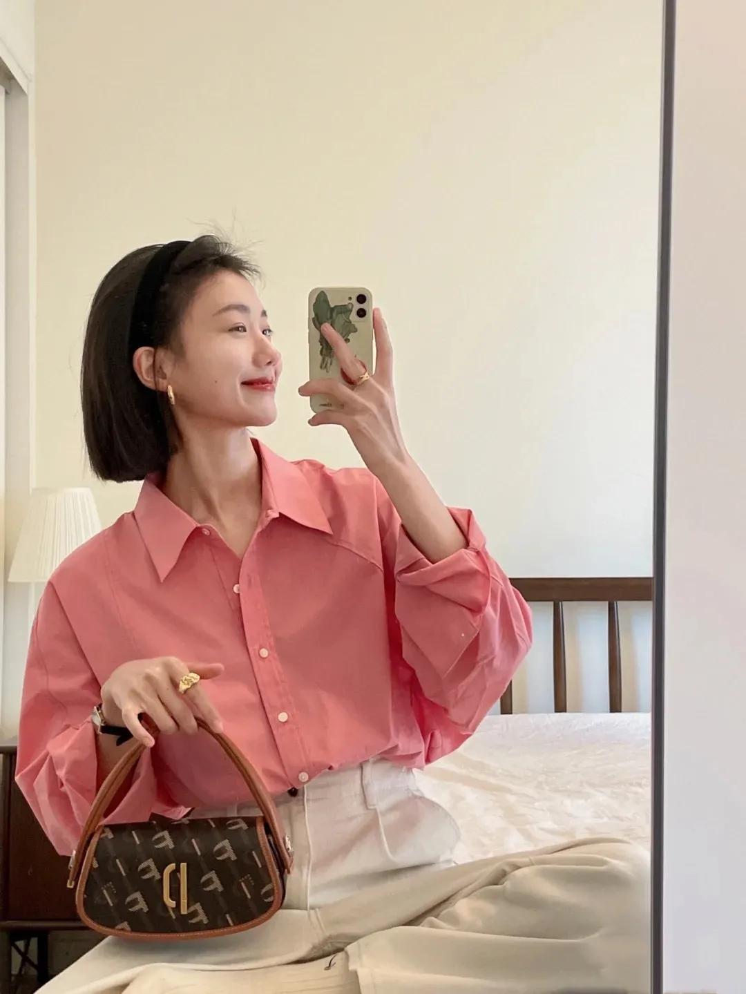 粉色格子衬衫该怎么搭配裤子,粉色衬衫搭配什么颜色的裤子好看