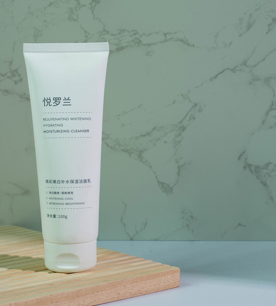 十大公认最好用的洗面奶女,公认最好的三款女士洗面奶图片