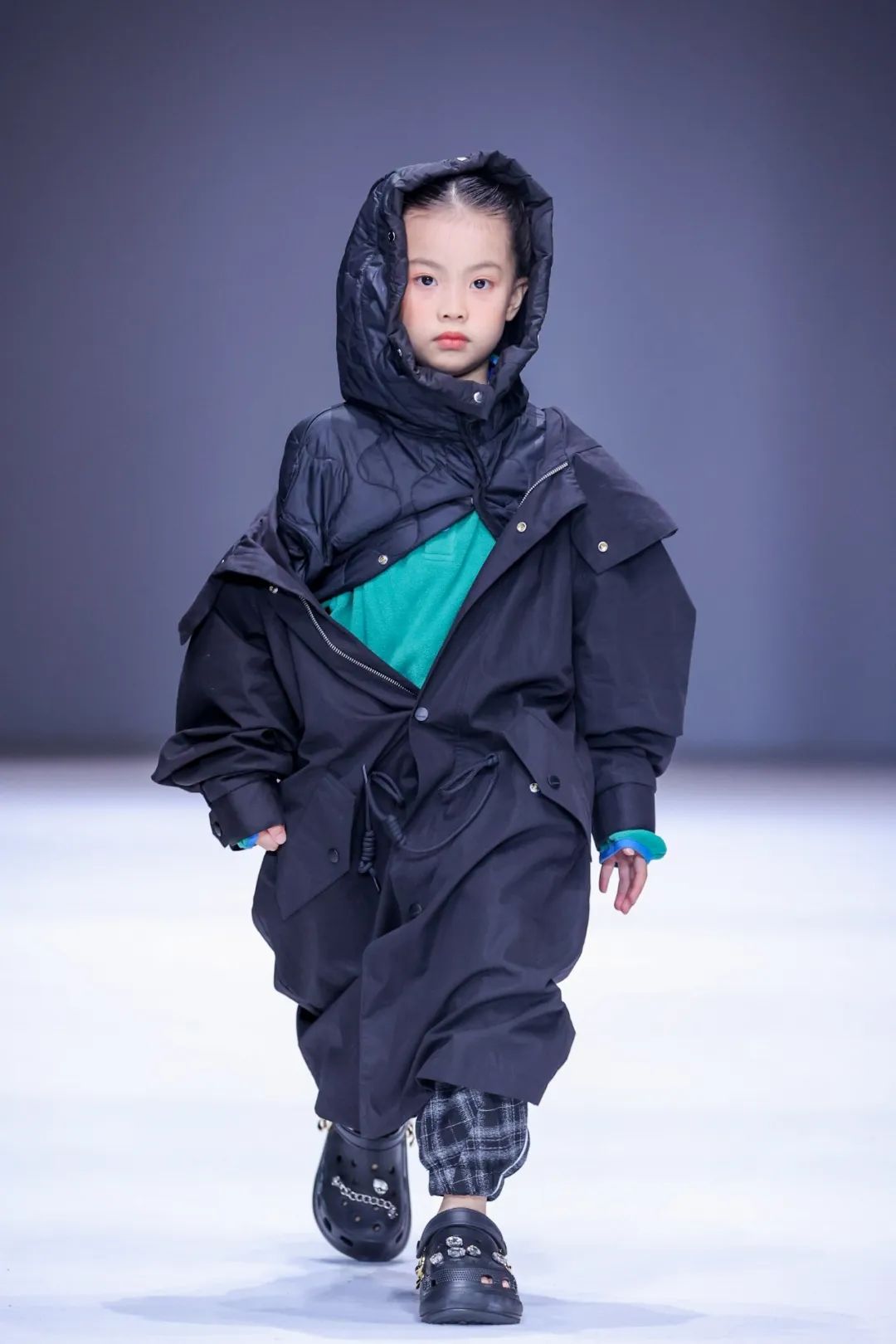 “铁皮青蛙”玩起来！|AW23童话小镇童装报名开启！