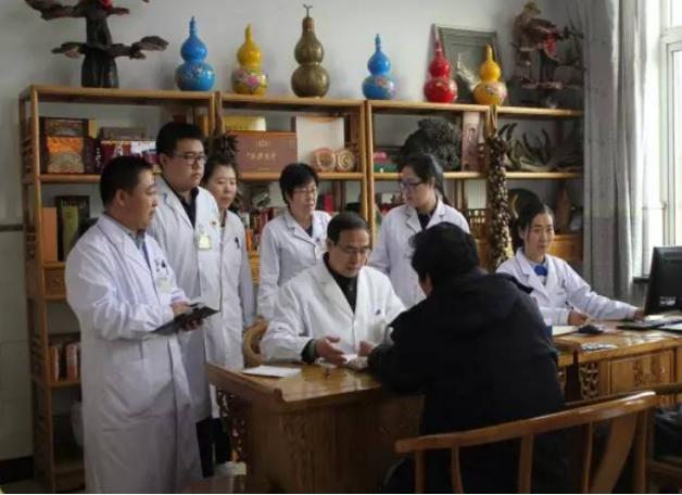 自称能拦截导弹，扑灭大兴安岭山火的气功大师严新，最终结局如何