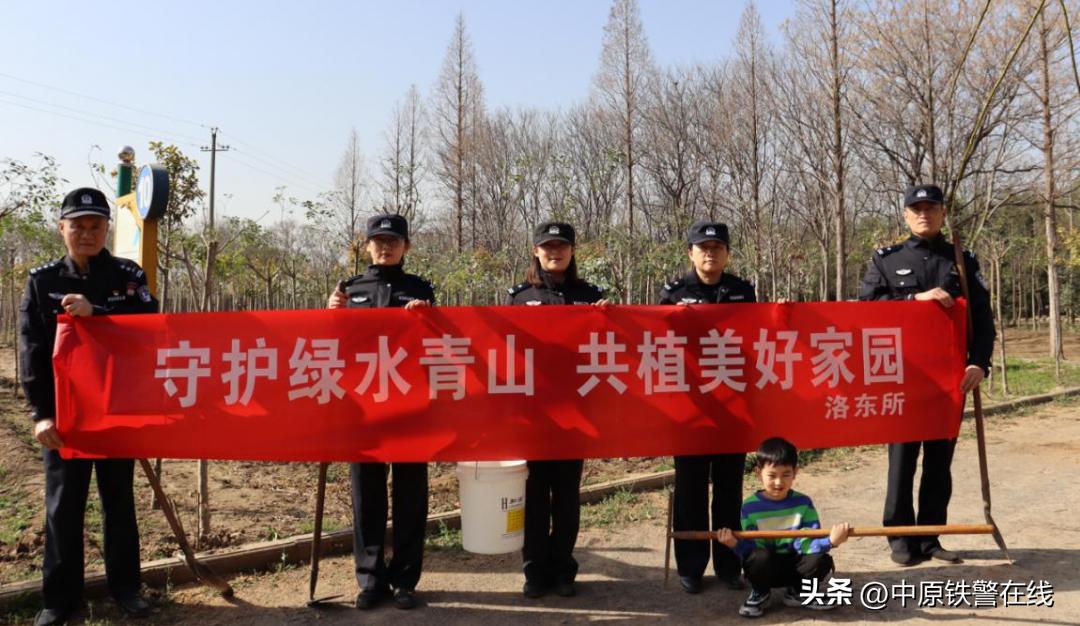 拥抱春天播种希望植树节手抄报,植树节拥抱春天播种梦想主题班会