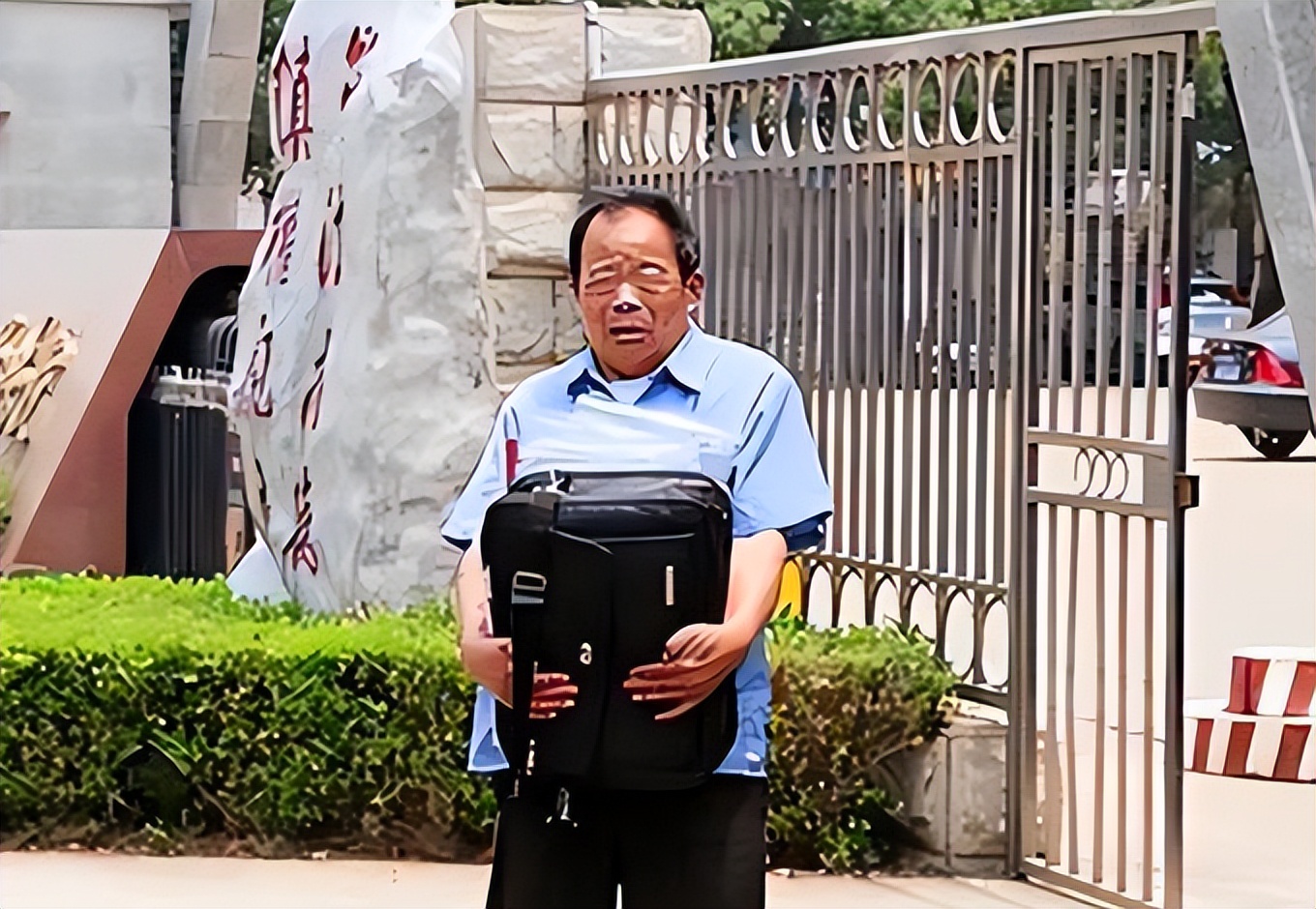 捐五次精子猝死索赔400万打官司,博士11天捐5次精子死亡具体死因