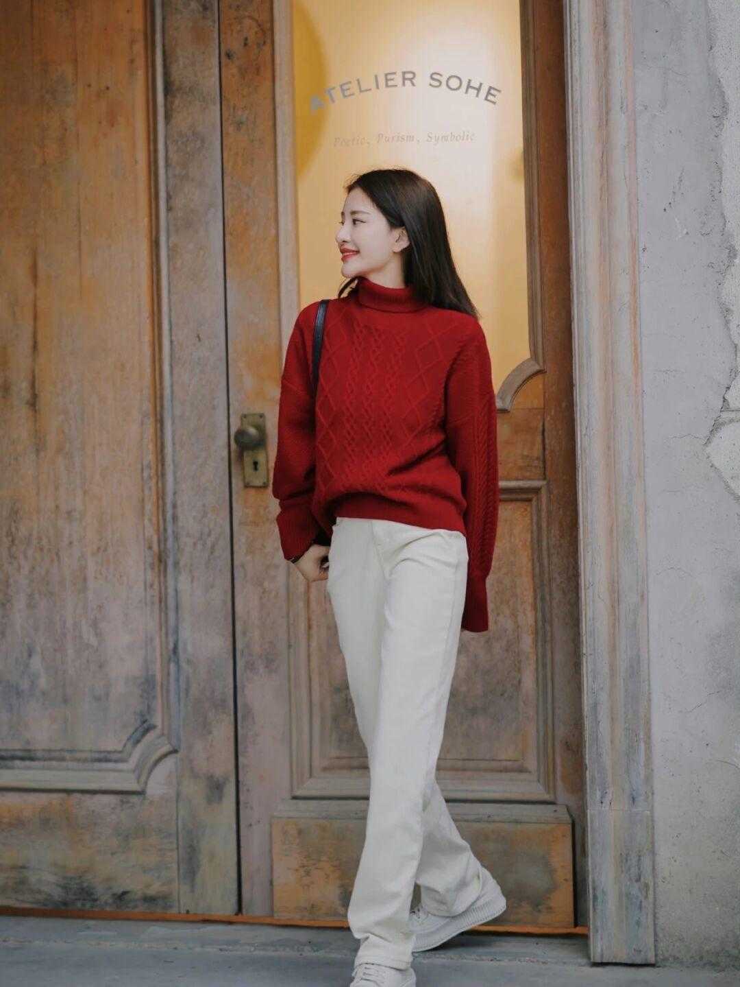 冬天搭配大衣的中长款毛衣,最高级的搭配大衣毛衣你会搭吗