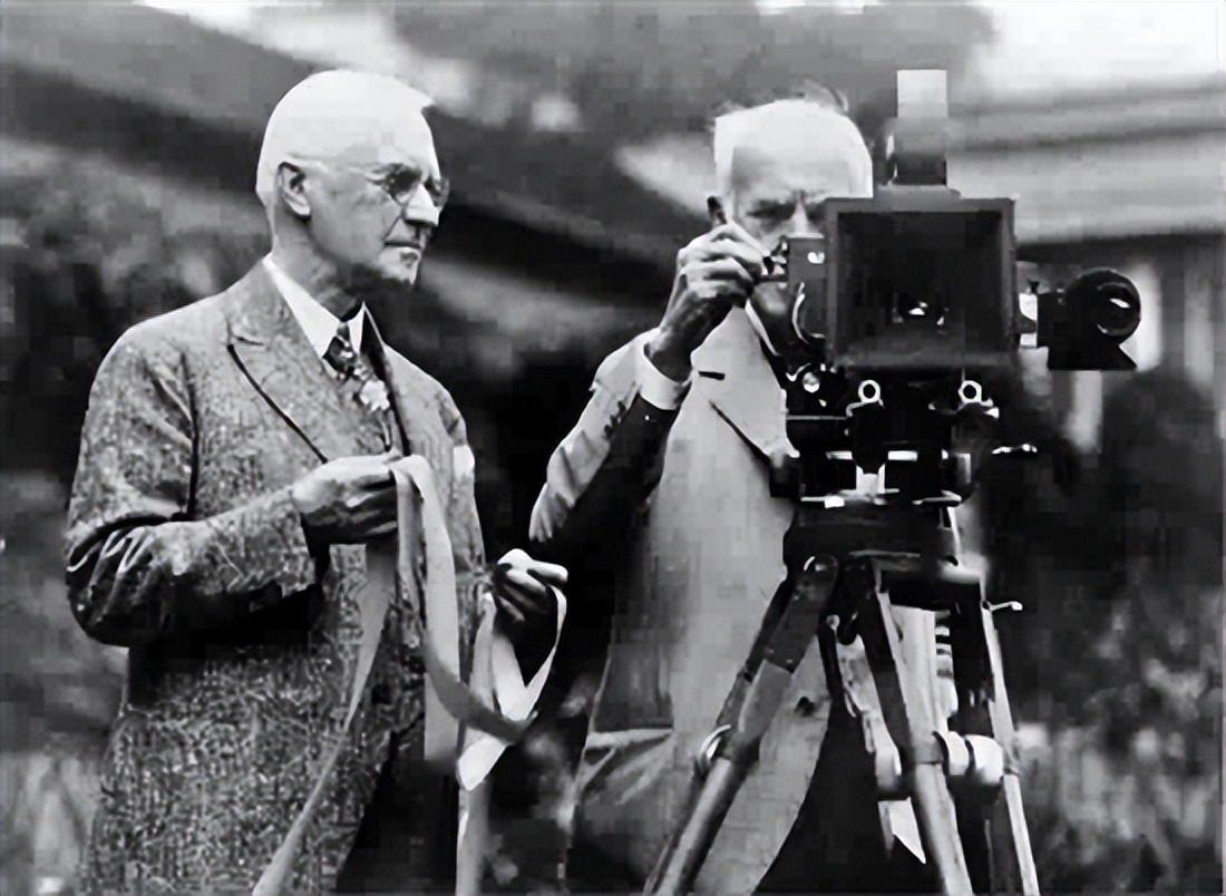 便携摄像机的发明时间,摄像机伟大的发明