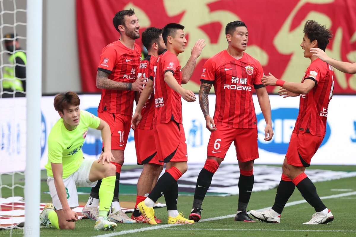 武磊2:1绝杀,助攻武磊第二个进球