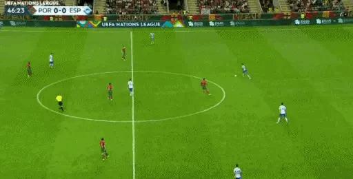 c罗错失单刀球葡萄牙对西班牙,c罗错失单刀球葡萄牙挑射