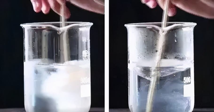 一斤盐溶于水是否得到两斤盐水,一斤盐一斤水融在一起是二斤吗