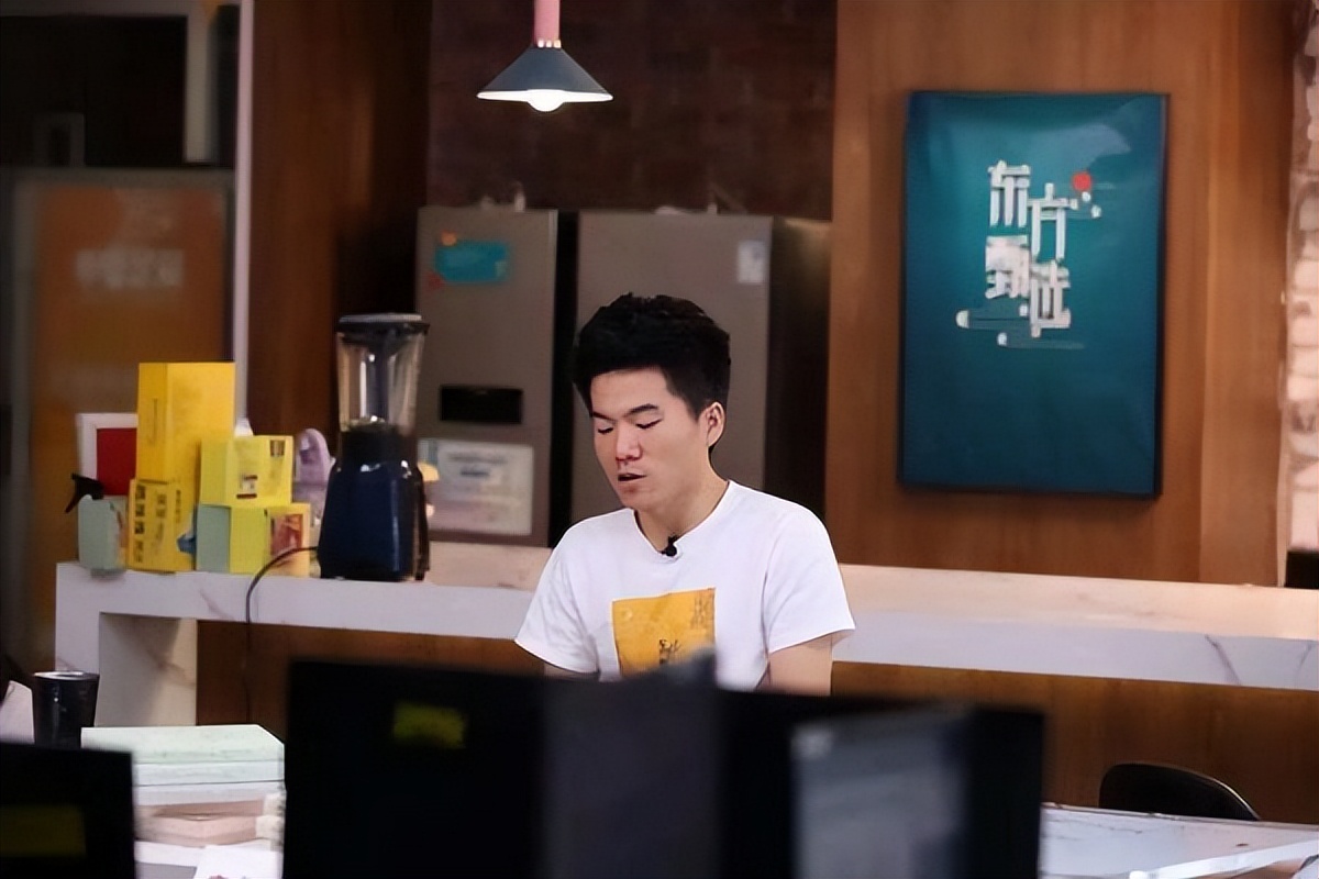 东方甄选卖的商品贵吗,东方甄选到底还买不买