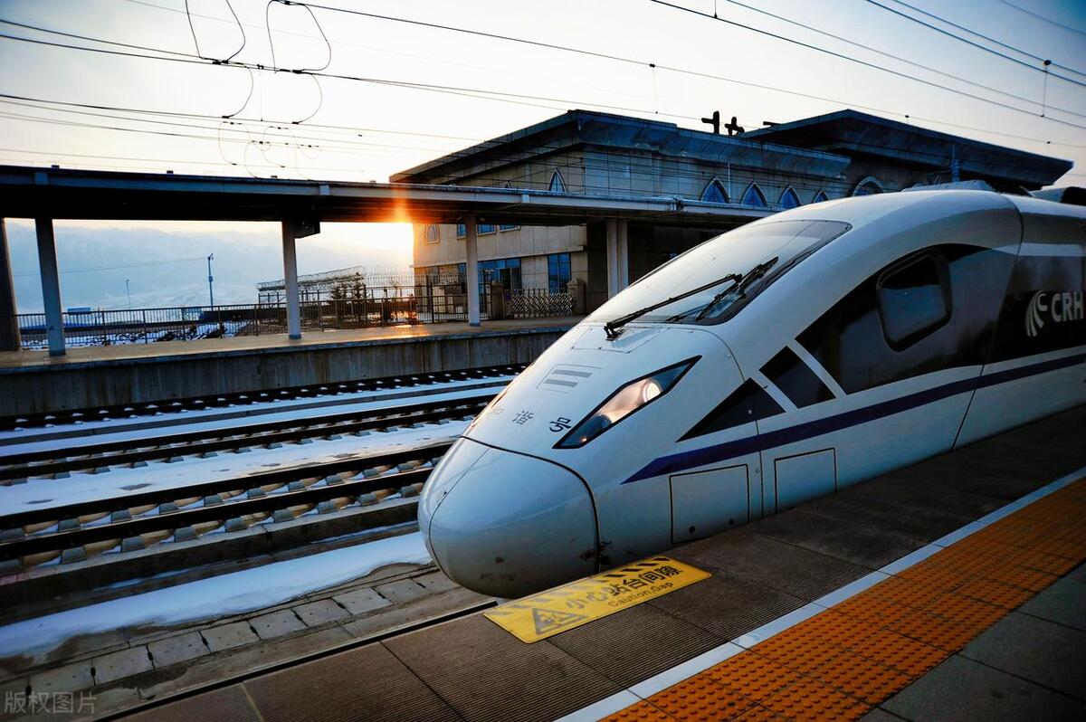 和谐号属于动车还是高铁,和谐号是动车还是高铁