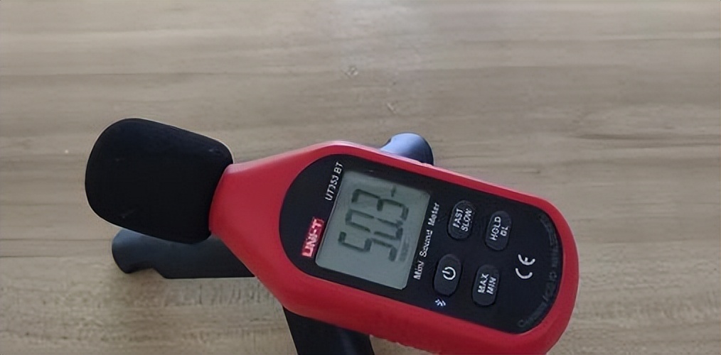 积至神光240一体式cpu水冷散热器,240水冷跟360水冷有什么区别