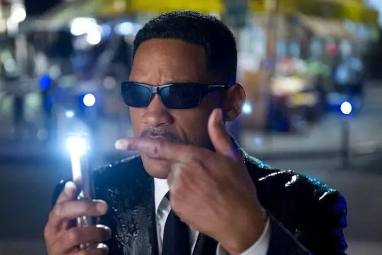 张若昀为什么又叫张无忌,张若昀为什么又叫刘佳敏